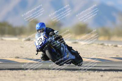 media/Dec-07-2025-CVMA (Sun) [[3e7d2de5dc]]/Race 12- Formula 40 MW and LW/